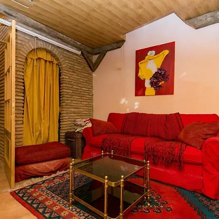 Charming Andalusian House - Free Parking Hébergement de vacances *