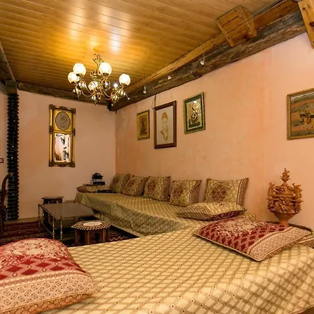 Charming Andalusian House - Free Parking Granada