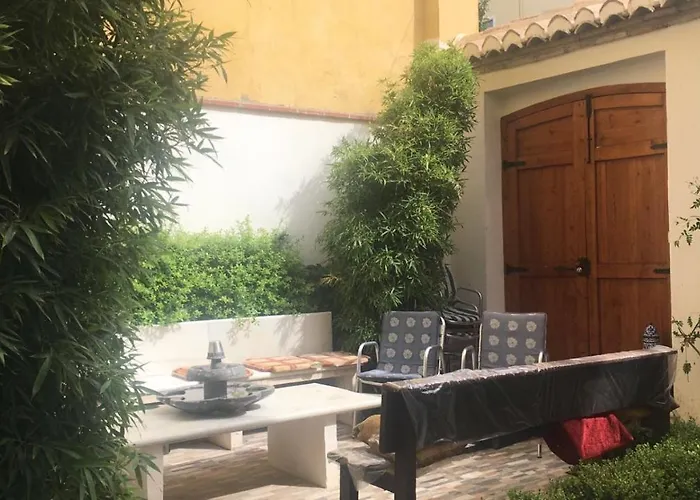 Charming Andalusian House - Free Parking