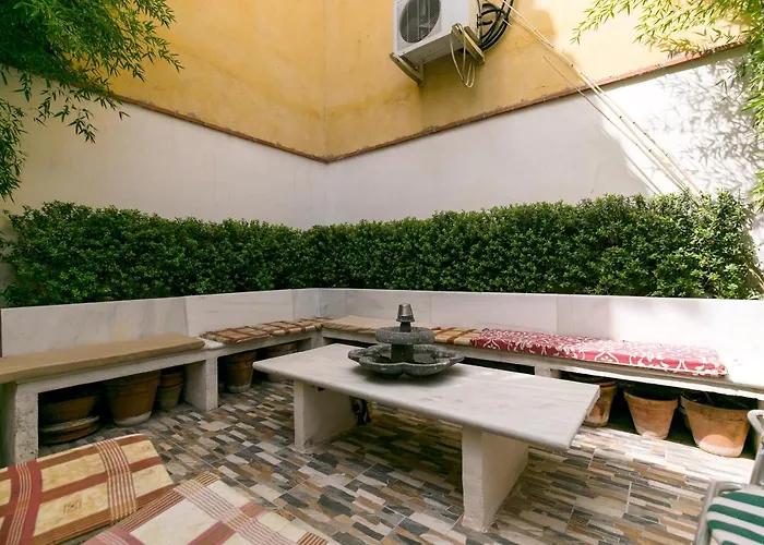 Charming Andalusian House - Free Parking